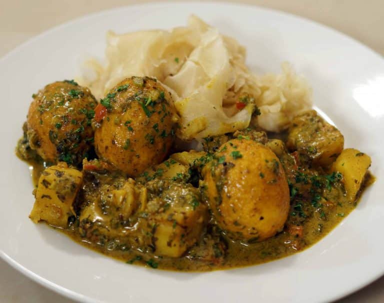 curry eggs and aloo