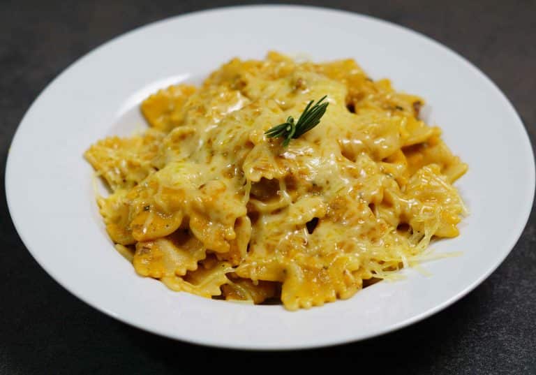 Pasta In Roasted Pumpkin Sauce