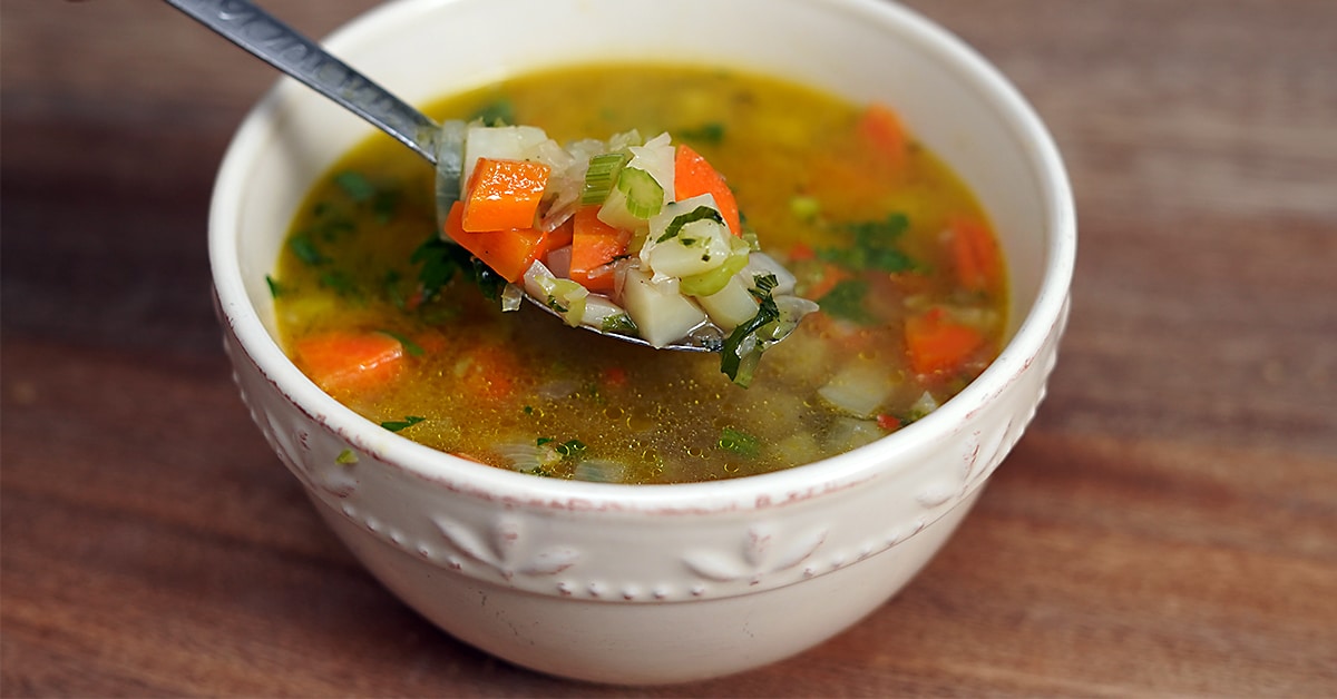 15 Minute Veggie Soup, Quarantine Cooking | #StayHome #WithMe