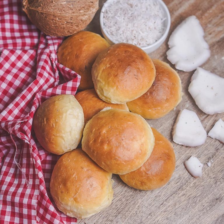 mini coconut bakes
